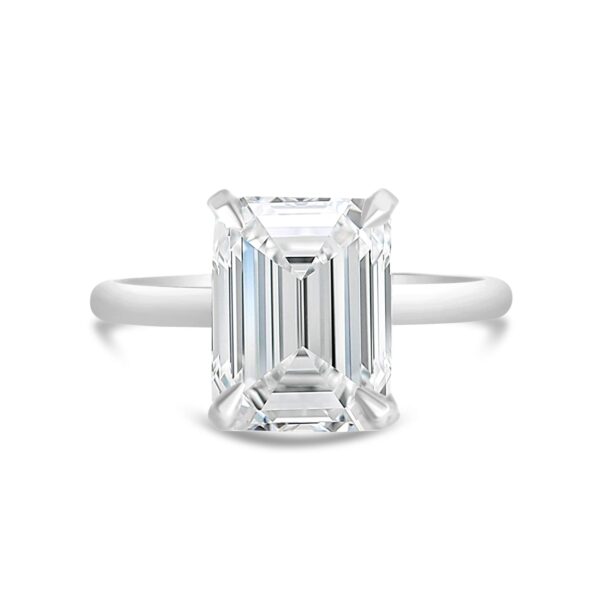 Classic Solitaire Engagement Ring in 14kt White Gold