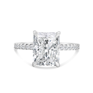 Alvaro P.’s Engagement Ring