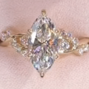 Artrell W.'s Engagement Ring