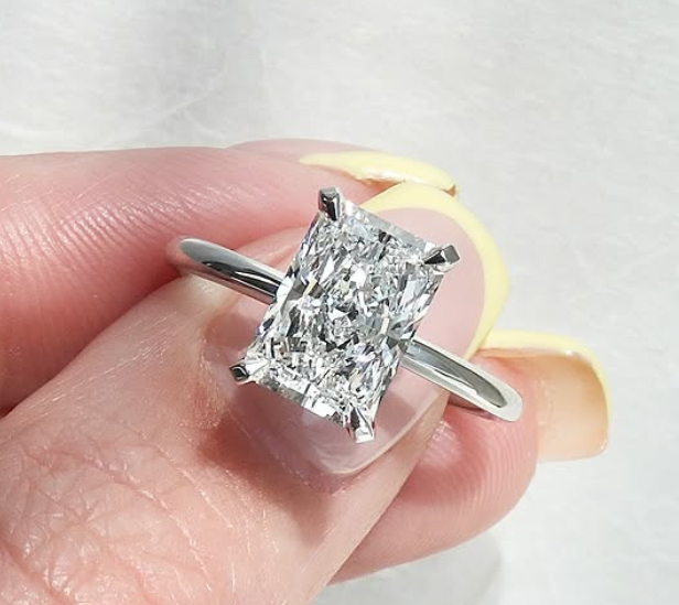 Mia B.’s Engagement Ring