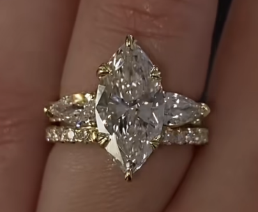 Eric A.'s Engagement Ring