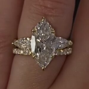 Ross L.’s Engagement Ring