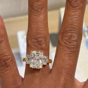 Jaime F.’s Engagement Ring